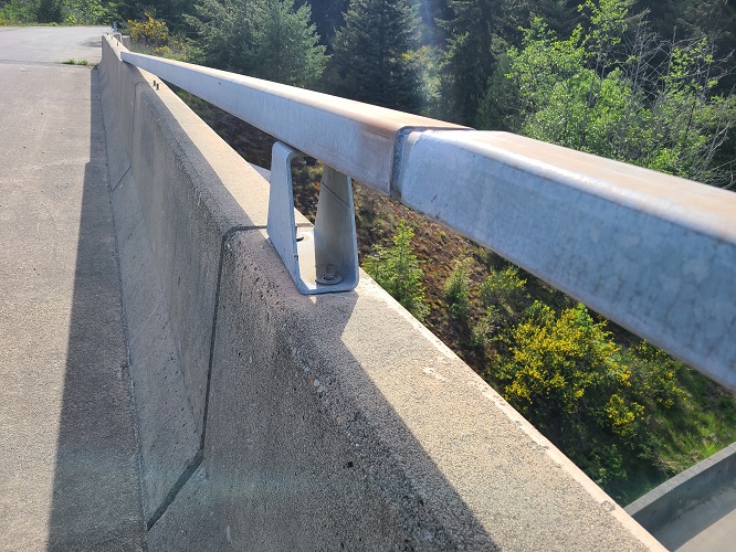 Cochrane Road overpass with missing guard rail