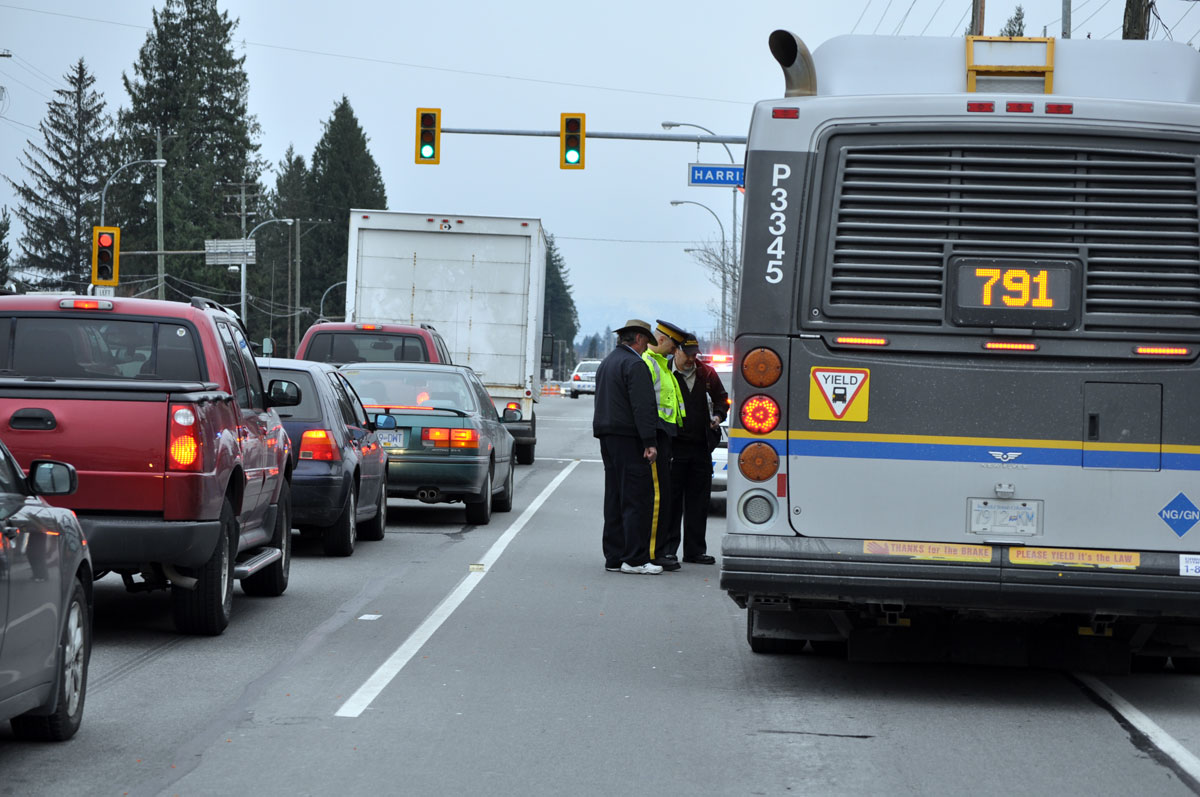 Traffic member with a bus that was in a car accident