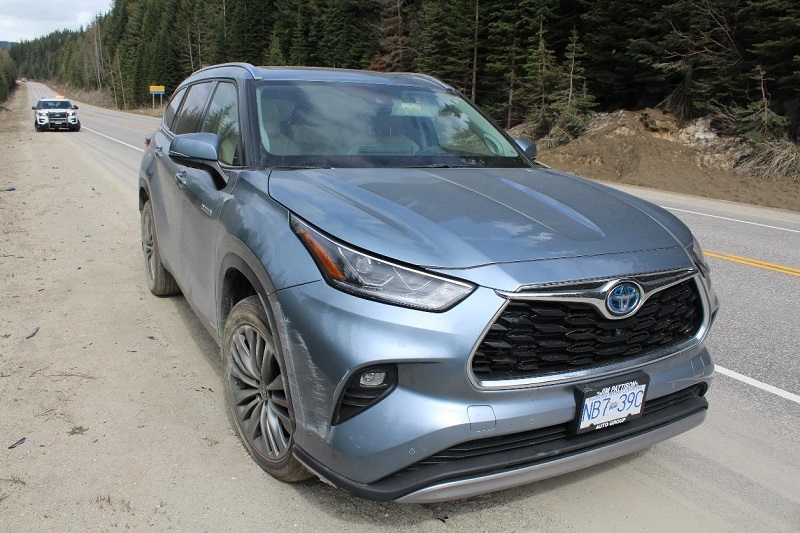 Jiang's vehicle located on Highway 1 west of Golden BC