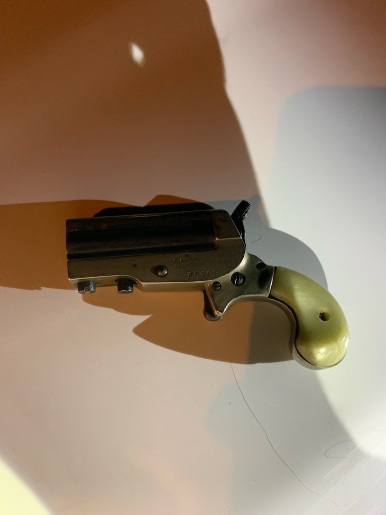 1 seized prohibited handgun