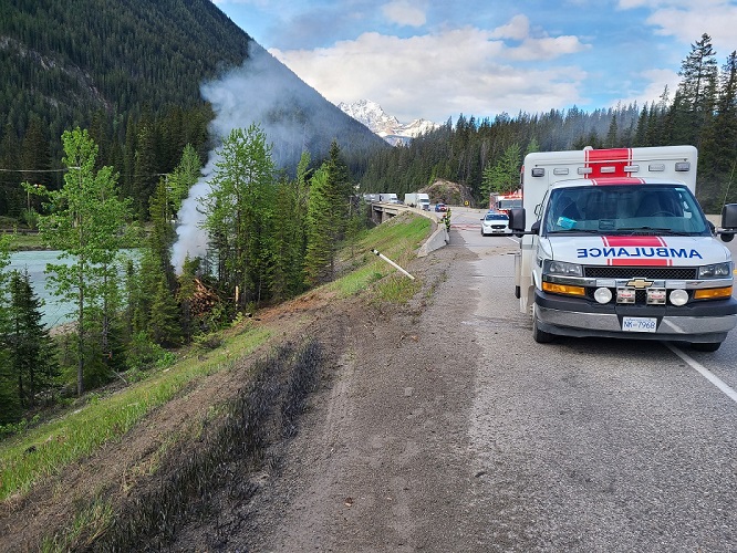 Ambulance sur la route