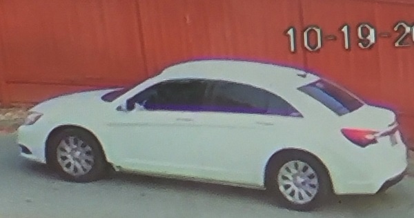photo du véhicule suspect - Le véhicule serait une berline blanche. 