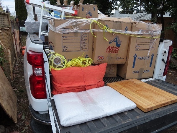 Photo of truck containing stolen goods. 
