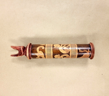 Photo d’un cylindre de bois artisanal